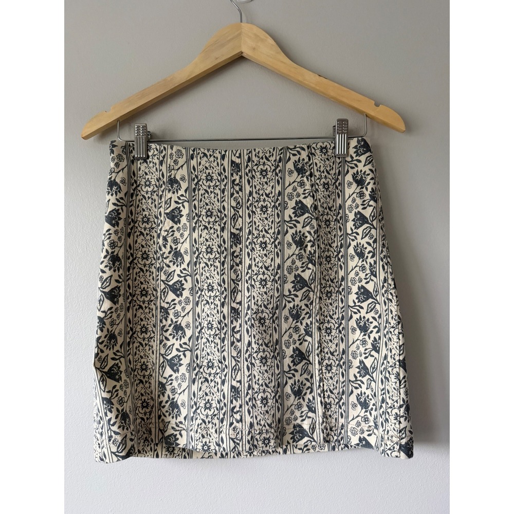 Boho Cottagecore Free People Floral Toile Mini Skirt 8 Cream Navy Blue Denim